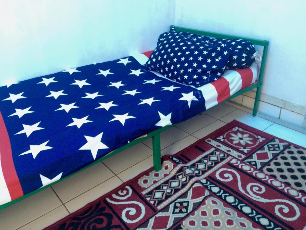 Pensjonat Kos Omah Yanto 19 Dżakarta Zewnętrze zdjęcie